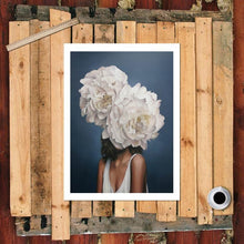 Load image into Gallery viewer, Modern Women Canvas