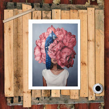 Load image into Gallery viewer, Modern Women Canvas