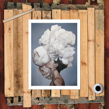 Load image into Gallery viewer, Modern Women Canvas