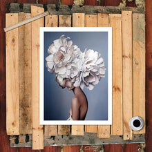 Load image into Gallery viewer, Modern Women Canvas