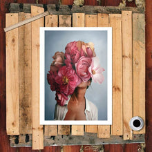 Load image into Gallery viewer, Modern Women Canvas